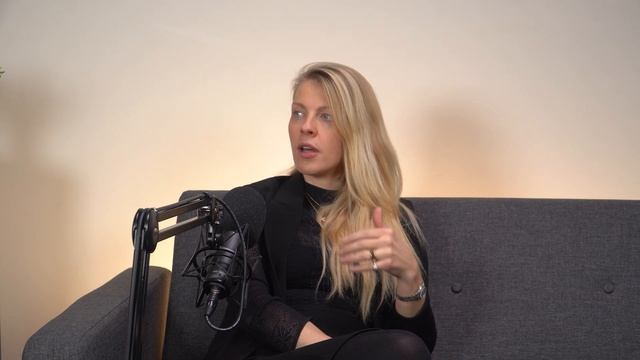 Now Is The Time To Talk About Your Hormones and Fertility with Dr Helen O’Neill. смотреть онлайн