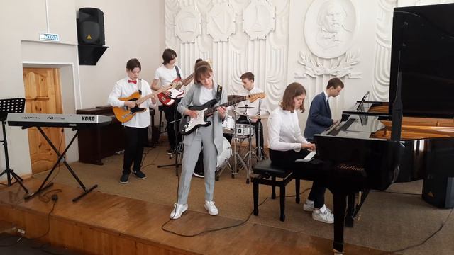 Ансамбль, Прохорова В., Жабеев Е., Прохоренкова Н., Бабарыко Д., Ремнев Я., лауреаты I степени