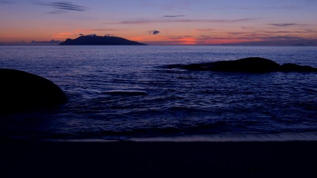 [4K ASMR] ИДЕАЛЬНЫЙ ЗАКАТ 60 минут Океанские волны, Закат на пляже смотреть онлайн