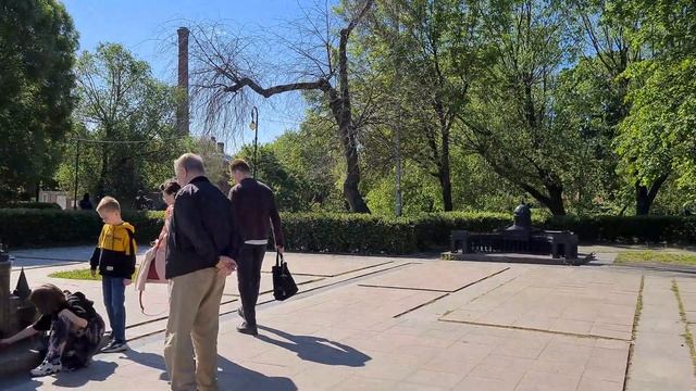 С днем рождения Санкт-Петербург. Миниатюры в Александровском саду. Цветущий Питер. смотреть онлайн