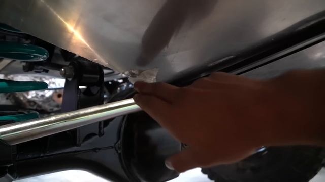 HOW TO BUILD A CUSTOM DUAL TANK FUEL SYSTEM - BARRA T FJ 45/80 EP#32 смотреть онлайн