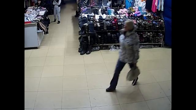 В Саранске солидная баба засветилась в неприличном виде смотреть онлайн