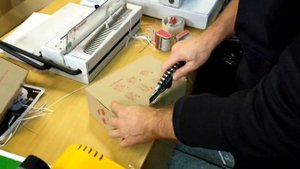 Как упаковать чашки в коробку так чтоб они не разбились. Отправка чашек почтой в коробке ХРУПКОЕ