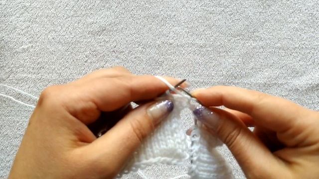 Детская шапка узором соты, по кругу