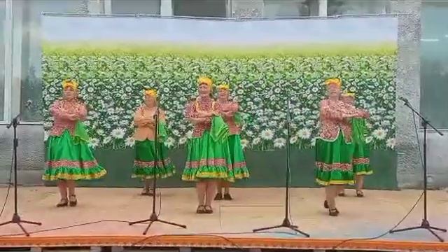 "Весёлая кадриль."Ансамбль народного танца Сударушка 60+