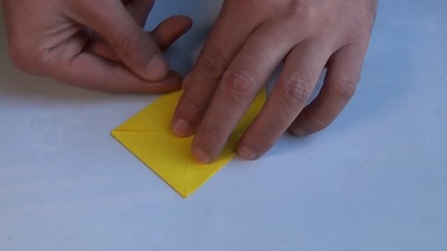 Оригамі курча з паперу // Origami paper chicken