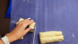 Быстрый вариант выпечки в домашних условиях.Готовим творожные завитушки из слоеного теста