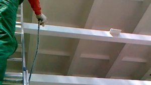 Нанесения краски-термос Изоллат на металлические конструкции