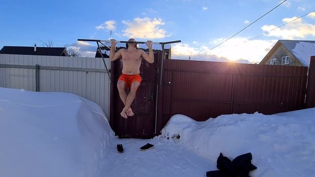 Подтягивания и борьба 48years old 94kg Wrestling and pull ups смотреть онлайн