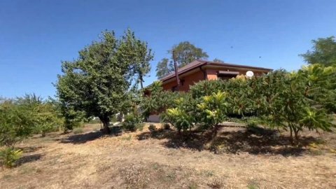 Продаётся Дом на Берегу Сладкого Лимана х Приютный Каневской Район, 89186922458