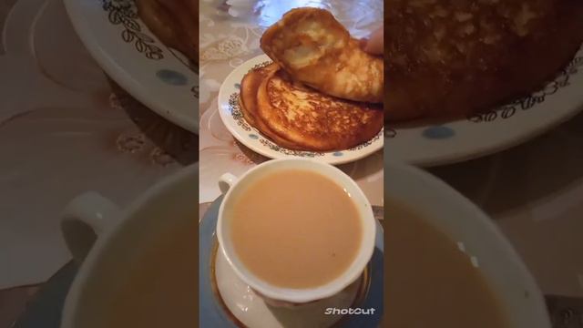 Самые вкусные блинчики на кефире#жизньлары #блинынакефире#кефирныеблины