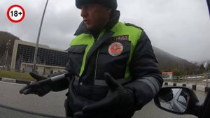 ДПС решил хайпануть прям на дороге. сложности РАБОТЫ ДПС в Сочи. устал служить.