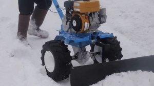 Мотоблок Нева (Subaru)6.5 л.с. уборка снега отвалом