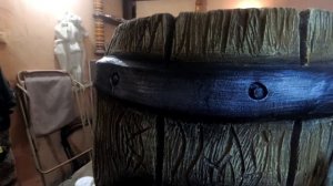 ПОКРАСКА  БОЧЕК ИЗ цемента  и  как  их  вывезти  из  мастерской,что  для  этого  нужно.