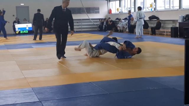 Бобохонзода Бузургмехр Первенство ХМАО-ЮГРЫ по дзюдо 22.12.2018 г. Нефтеюганск смотреть онлайн