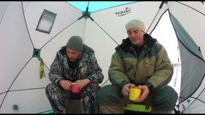 ЗИМНЯЯ РЫБАЛКА!!!Ловля подлещика...Озернинское Водохранилище (2 часть)