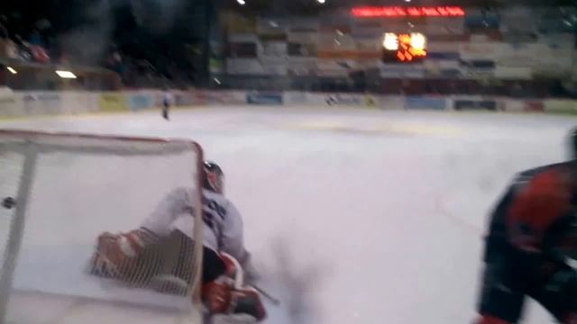 Siegestor des EHC Visp gegen Red Ice Martinach смотреть онлайн