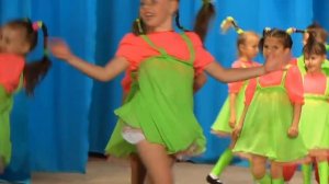 Танец молодого поколения 'ШАЛУНИШКИ'