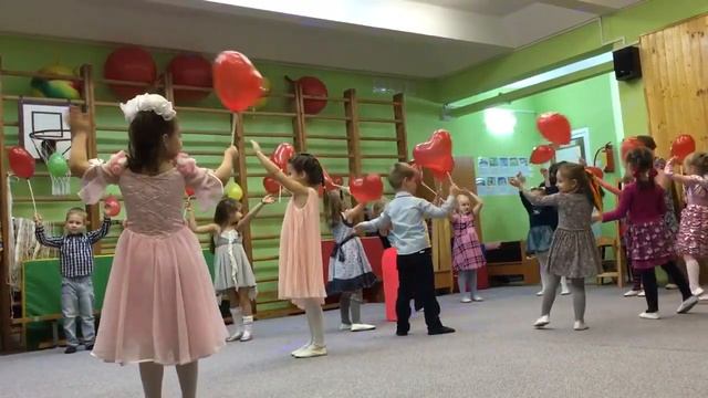 27/11 праздник мам у Ками 1 смотреть онлайн