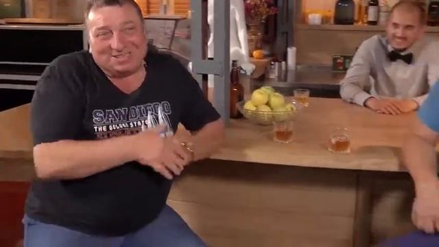 Топ ржачный анекдот про ювелирку смотреть онлайн