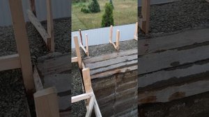 оконные и дверные перемычки в доме опилкобетон.