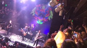Die Toten Hosen, "Paradies" : Campino jumps. Bs.As, 30.09.2017.