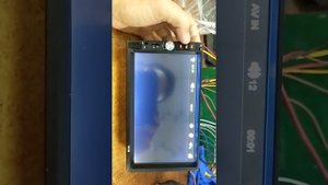 SWM 7012 7 inch 2 DIN OS Car MP5 Player Touch Screen / MP3 / Built-in Bluetooth for RCA / TV Out