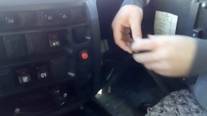 Камаз 4308. Установка USB зарядки для телефона.