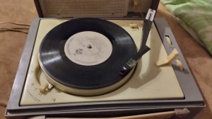 Альдо Конти и вокальный квартет -Не грусти...Одна из самых популярных песен в начале 60-х.