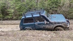 Никем непокоренный маршрут более 20 лет/ Нива на бездорожье/