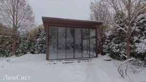 Беседка с панорамным остеклением фронтального проема