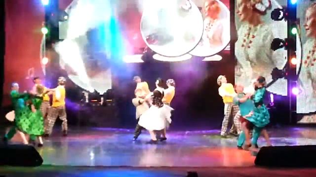 Донецк отчетный концерт НАСТ "Верес" 2017. "Стиляги". смотреть онлайн