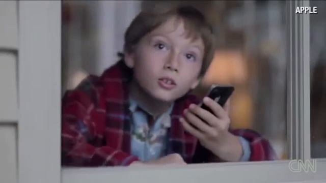 Susan Bennet - автор озвучки Siri для iOS (авторство: CNN) смотреть онлайн