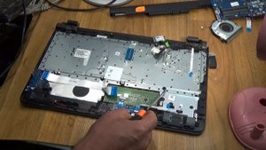 Замена клавиатуры ноутбука  HP 255g5