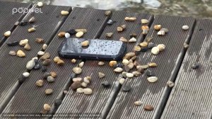 Смартфон Poptel P9000 Max утопили в реке и закидали камнями