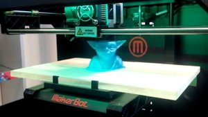 Как печатает 3D принтер, мастера Йоду