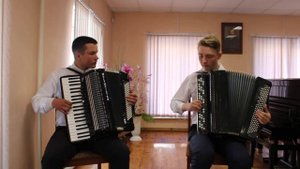 "Ехали казаки", обр. А. Корчевого. исп. Захар Говорухин (аккорд.), Николай Лаврентьев (баян)