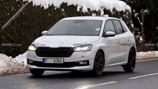 2021 Skoda Fabia standard, Monte Carlo spy photos with low camuflage