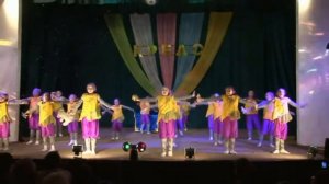 852 Ансамбль эстрадного танца Кредо г Гуково Человечки сундучные