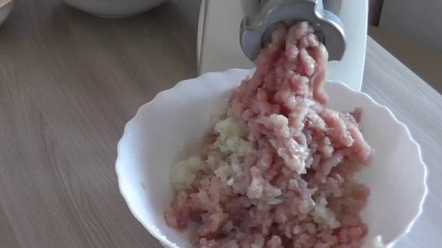 Куриные Котлетки с манкой chicken cutlets with semolina смотреть онлайн