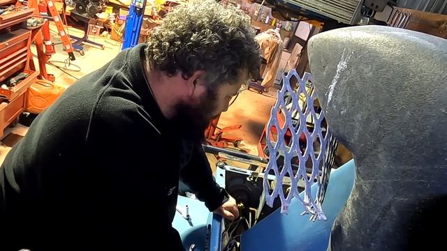 Finishing the blue 1uz landcruiser. We won't be beaten. смотреть онлайн