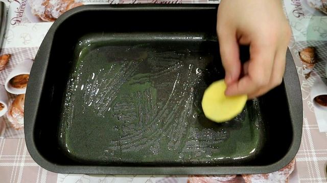 Запеченная горбуша с картошкой под томатами и сыром