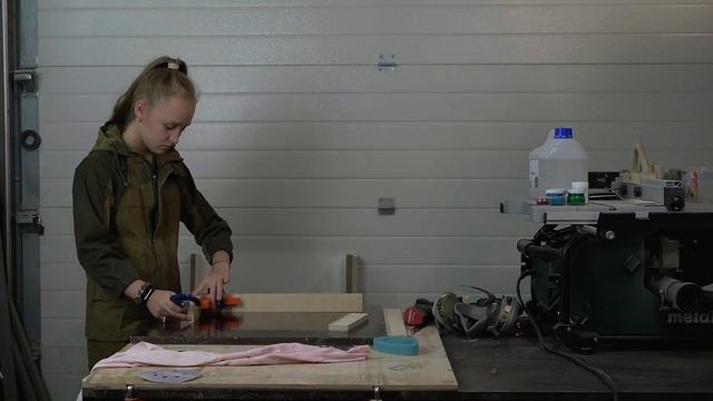 Заливка логотипа Artline эпоксидной смолой смотреть онлайн