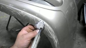 Впаиваем сетку пояльником в пластик