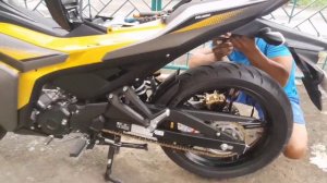 YAMAHA SNIPER 155 HOW TO REMOVE  REAR  FENDER❓