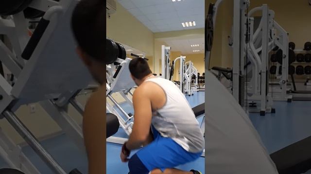 Идеальная техника жима ногами смотреть онлайн