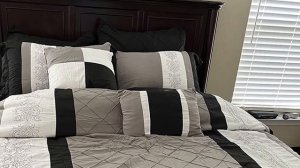 Top 10 Best Pillows for Combination Sleepers in 2023 | Reviews, Prices & Where to Buy