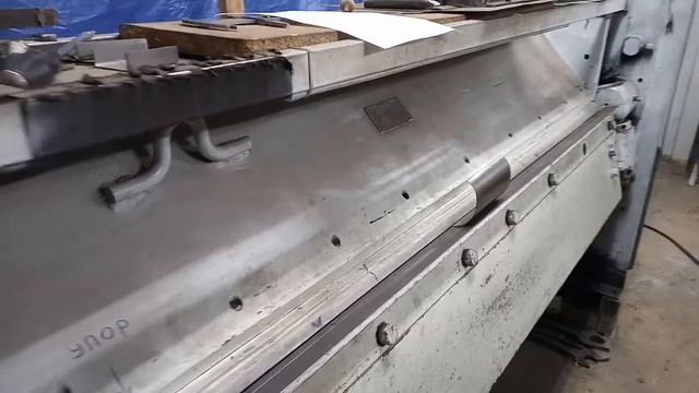 Гибка металла на листогибе с поворотной балкой смотреть онлайн
