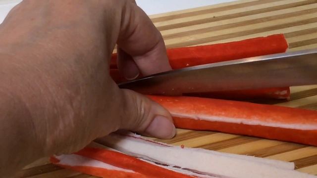 Окрошка рецепт с крабовыми палочками.