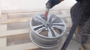 Пескоструйная обработка  -литых дисков ,кварцевым песком,перед покраской !!!